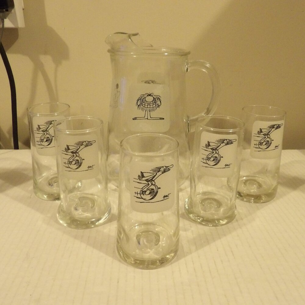 + VTG BC Caveman '70s Comics Clear Glass Pitcher & 5 Glass Set Dimpled Grog Hart